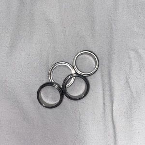 4 Count anxiety ring set
